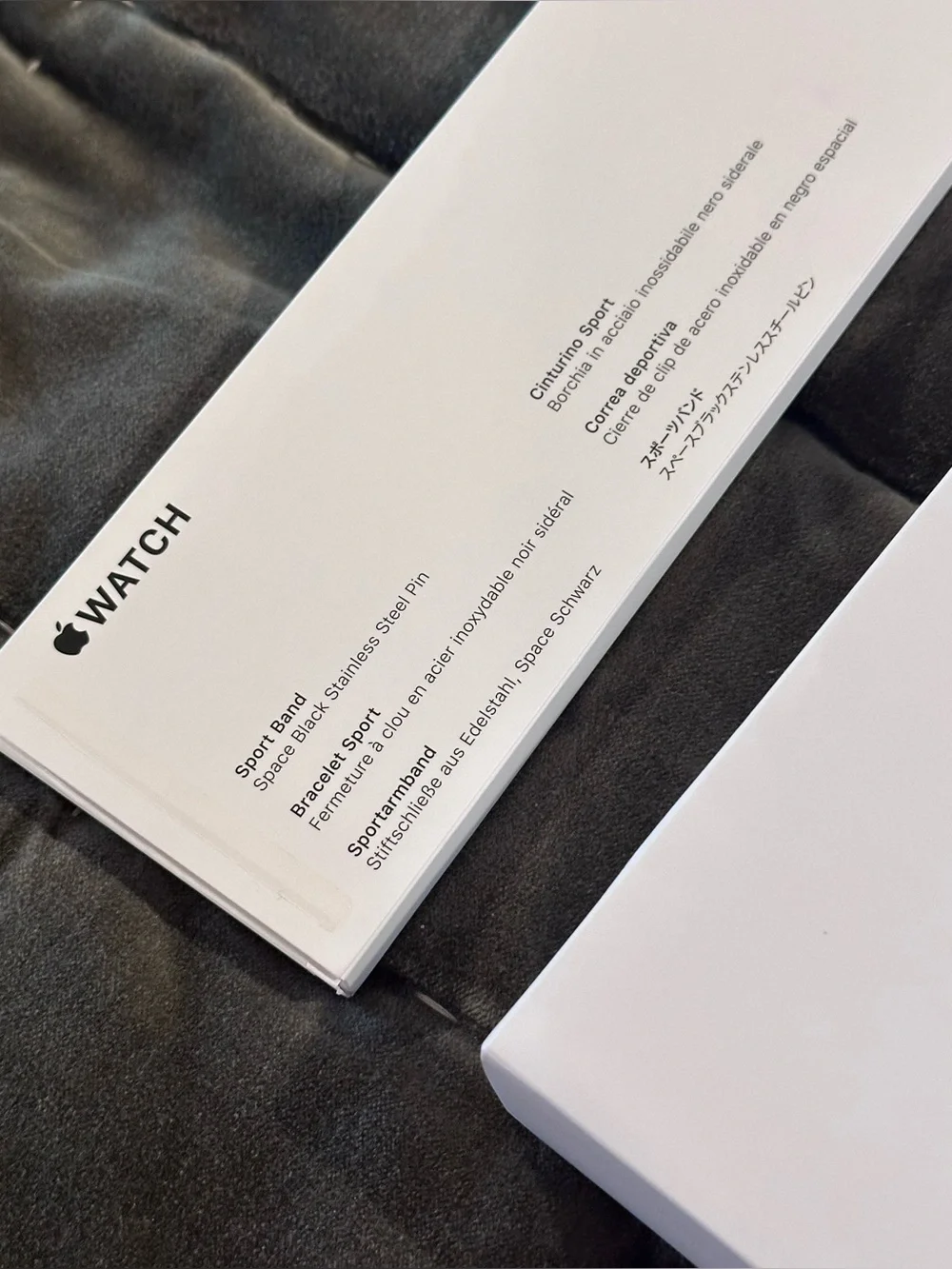 Apple Watch Series 6 40mm- Smartwatch with Black Sport Band